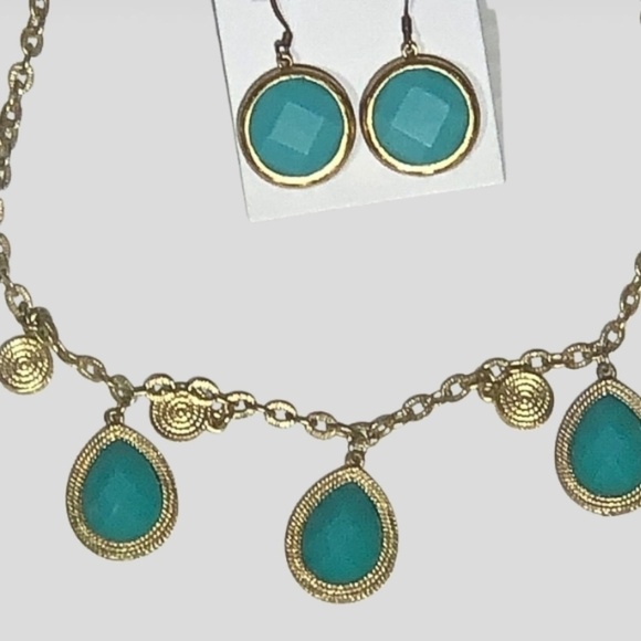Teardrop Charm Necklace and Earrings Set Gold Turquoise - Picture 4 of 5